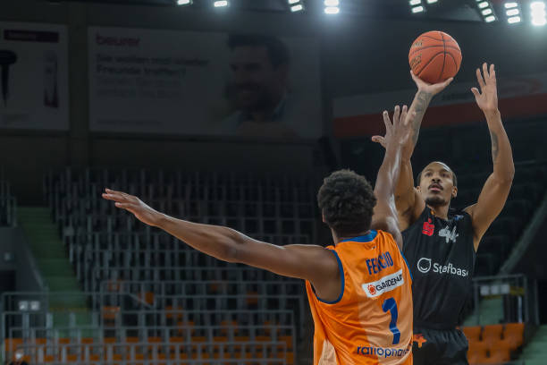 场精彩的对 场精彩的对