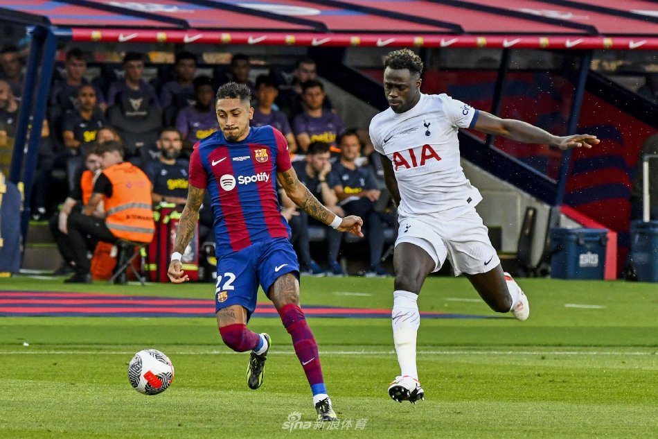 亚成为足球 亚成为足球