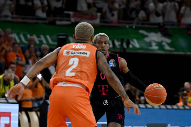 多年来一直 多年来一直