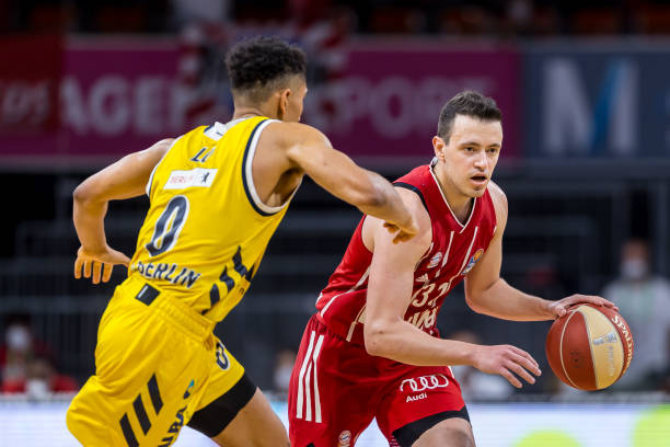 [中超]路易斯绝杀 海申花揭幕战开门红.